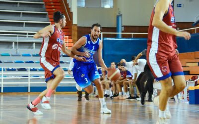 VÍCTOR PÉREZ SIGUE EN EL CIUDAD DE HUELVA